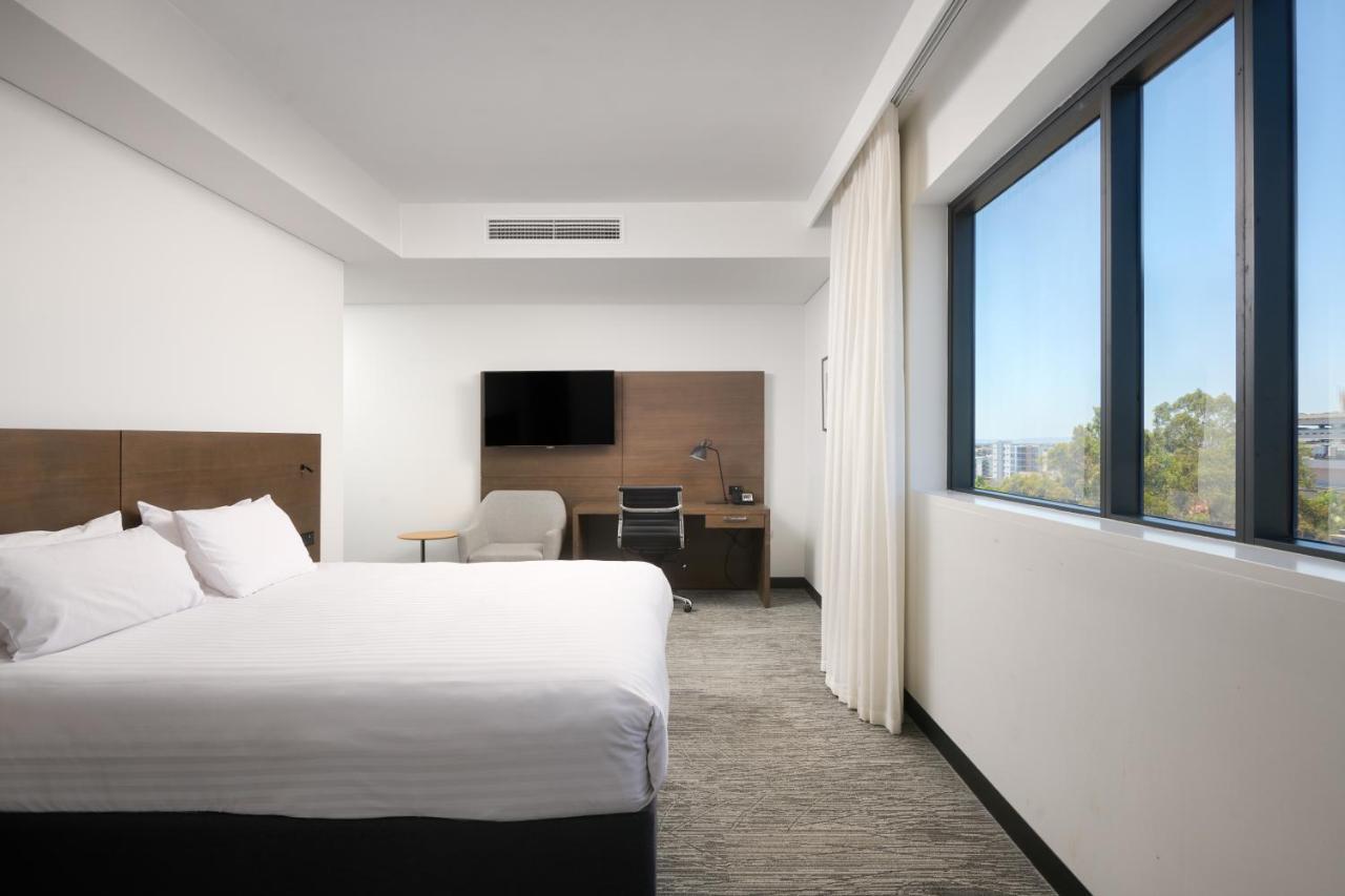 Hotel West By Ihg 4*