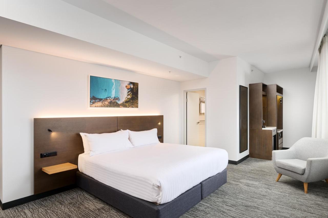 West By Ihg Hotel 4*